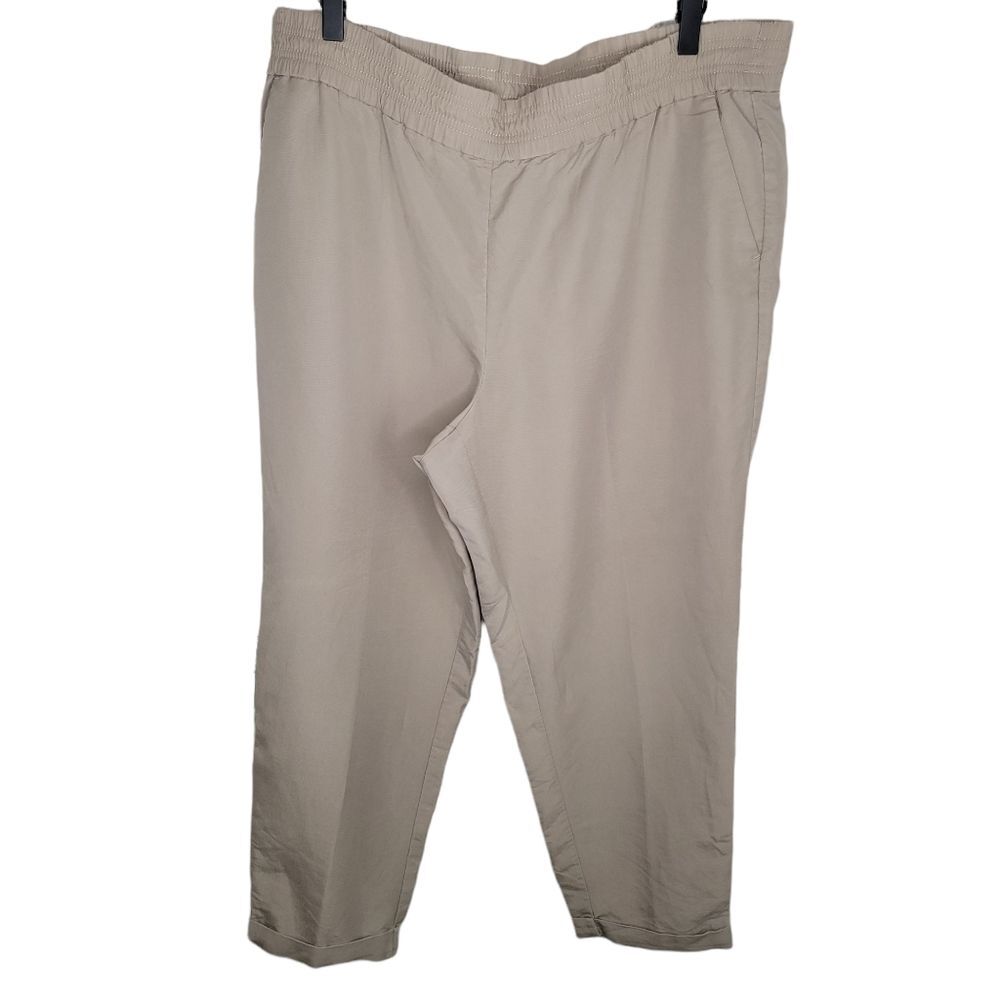 Chico's cuffed khaki slim fit cropped pants 2.5 (Large/14)